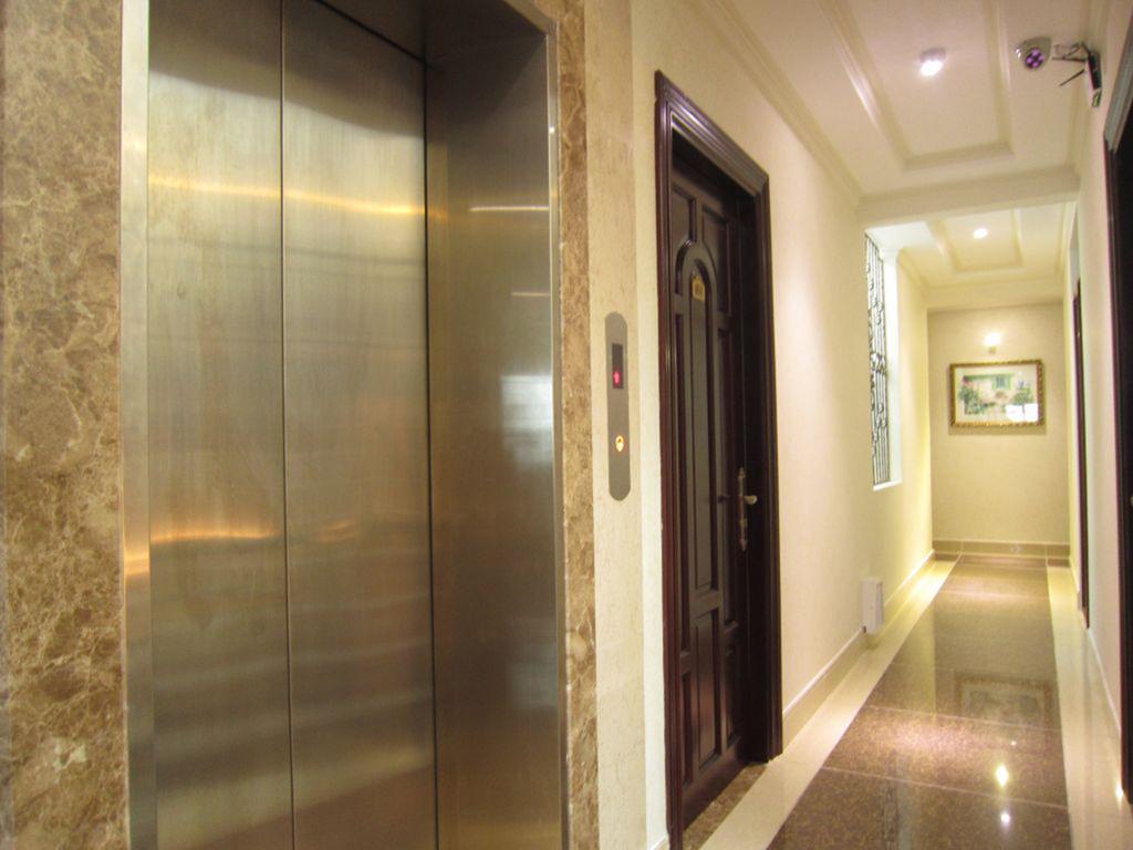 Hotel 68 *