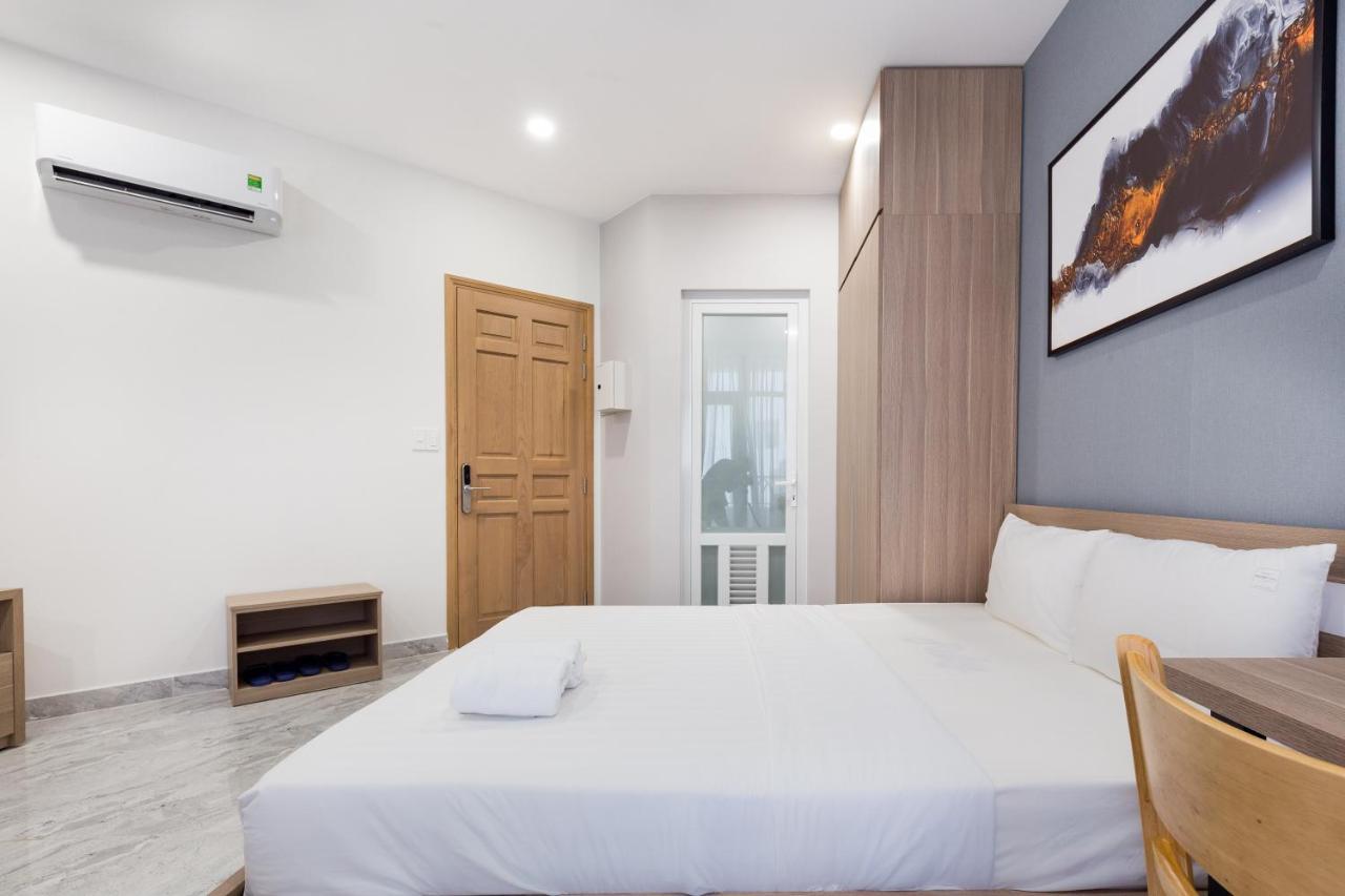 Yours Studio Airport Hotel *