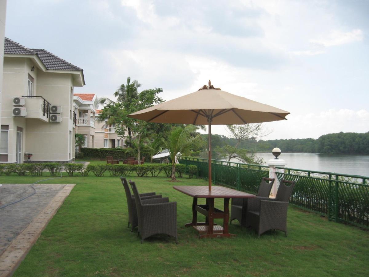 Vietnam Golf - View * Ho Chi Minh City