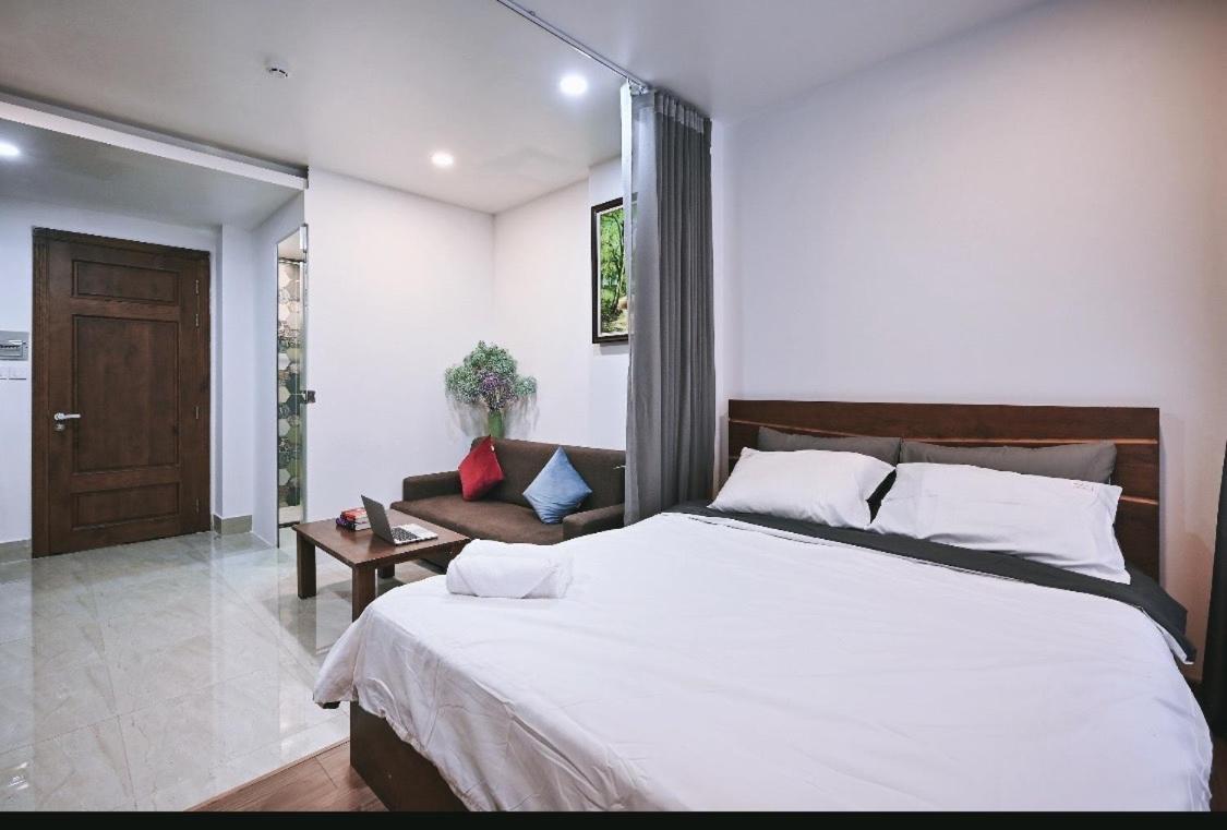 Qhome *