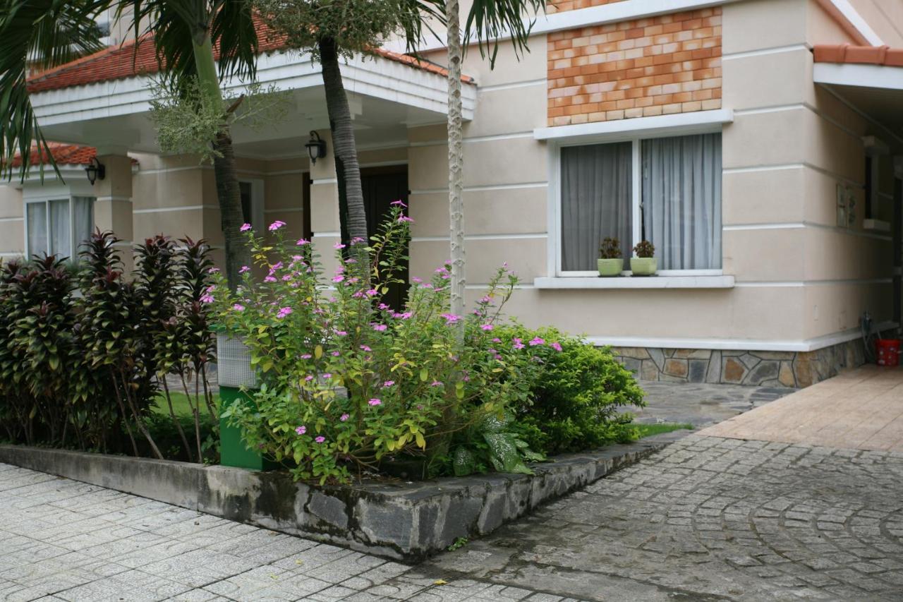 Villa Vietnam Golf - View *