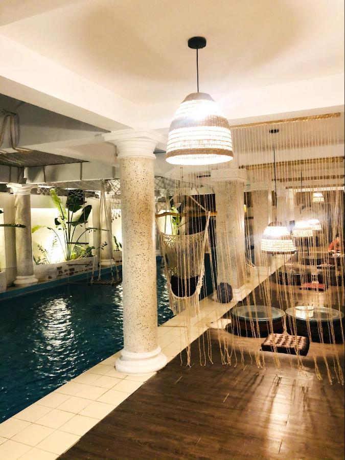 67 Rustic Villa Hotel