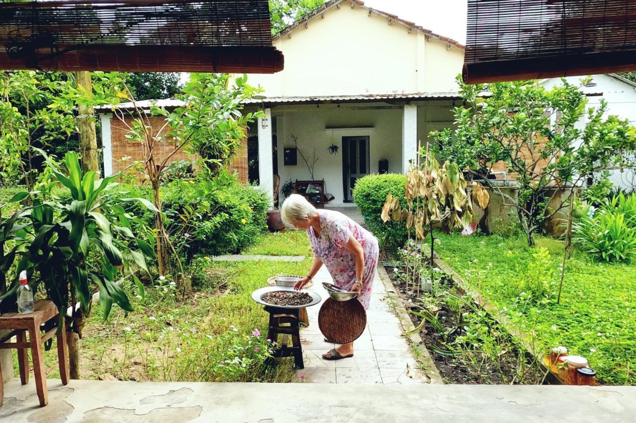 Vuon Nha Ngoai Garden