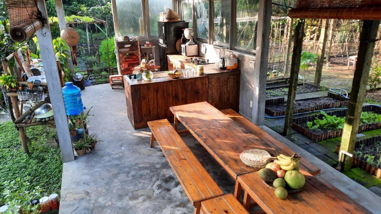 Vuon Nha Ngoai Garden Homestay *