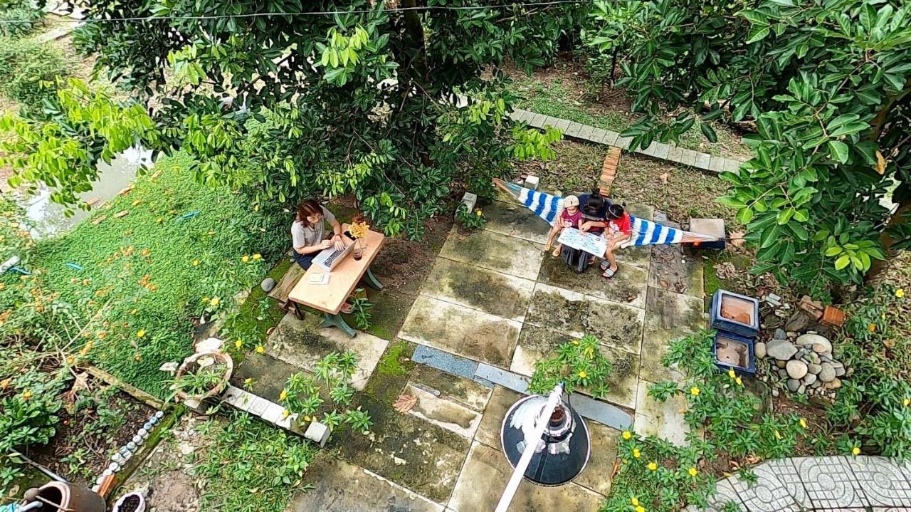 Homestay Vuon Nha Ngoai Garden Ho Chi Minh City