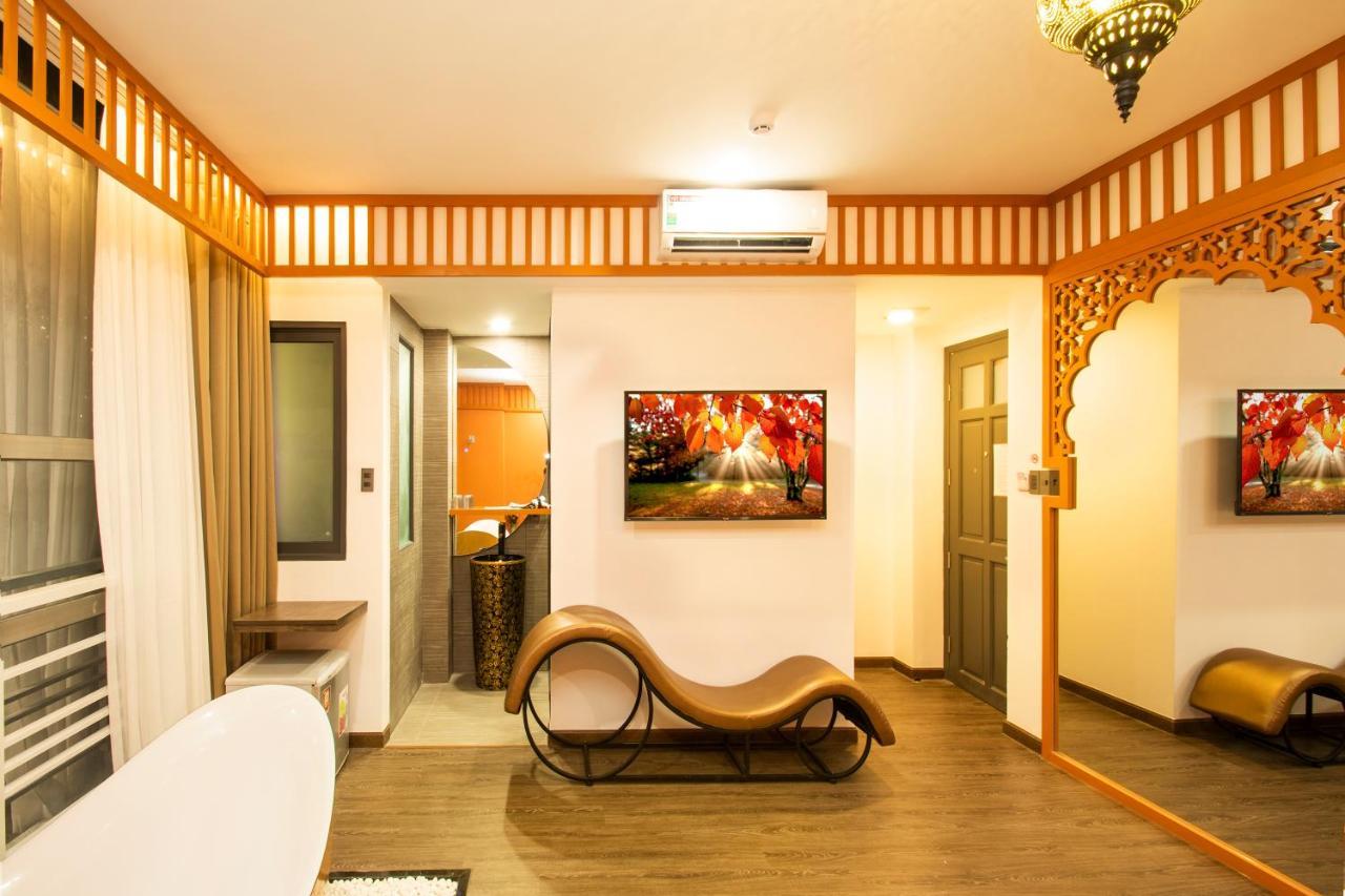 Eros 2 - Love hotel 3*