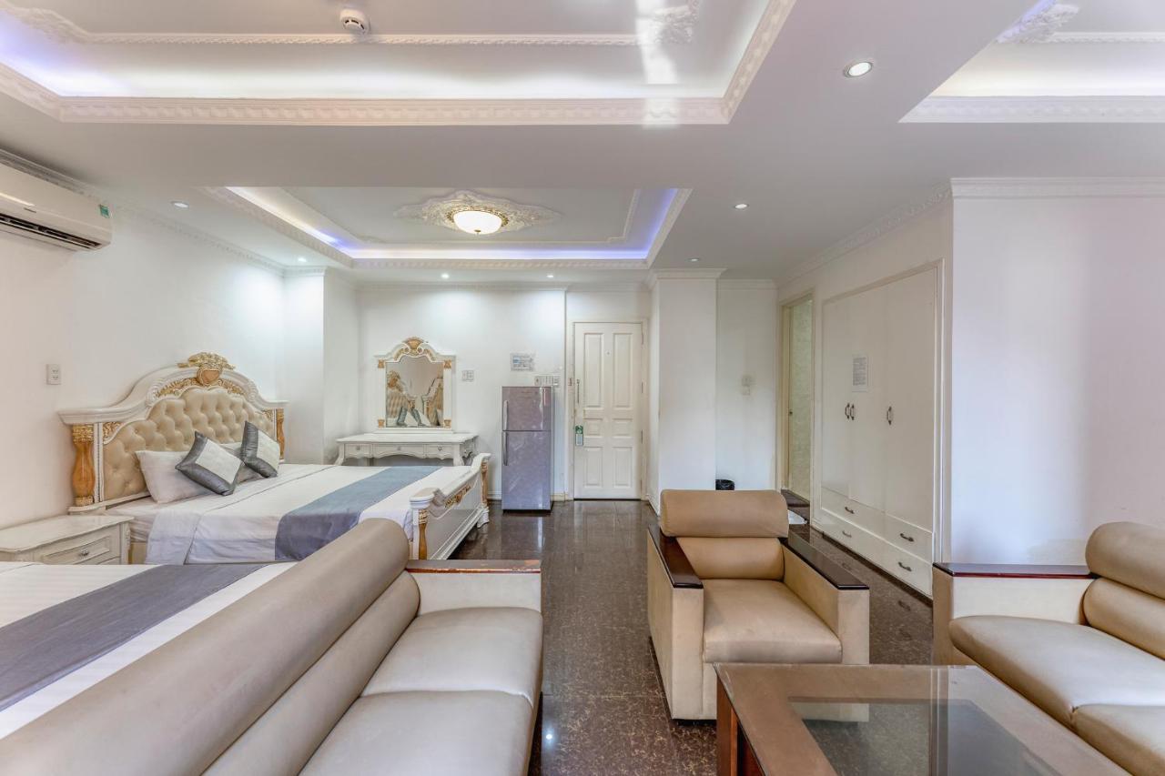 Happy Land Hotel 2*