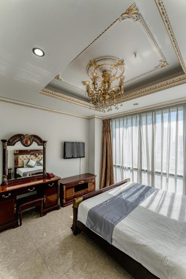 Happy Land Hotel 2*