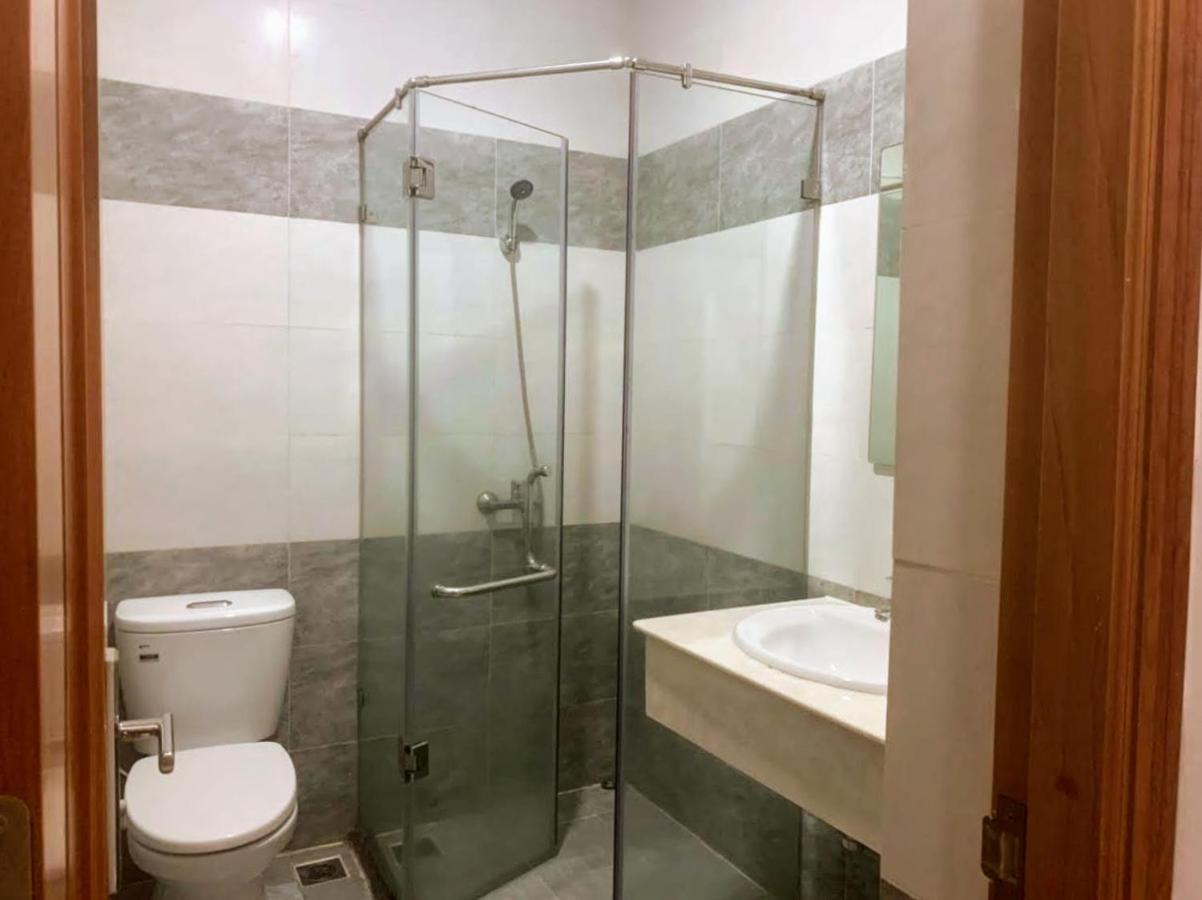 White Diamond - Airport Hotel