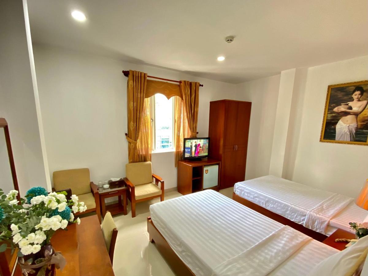 Hotel Reddoorz Ruby Star Truong Dinh 2*