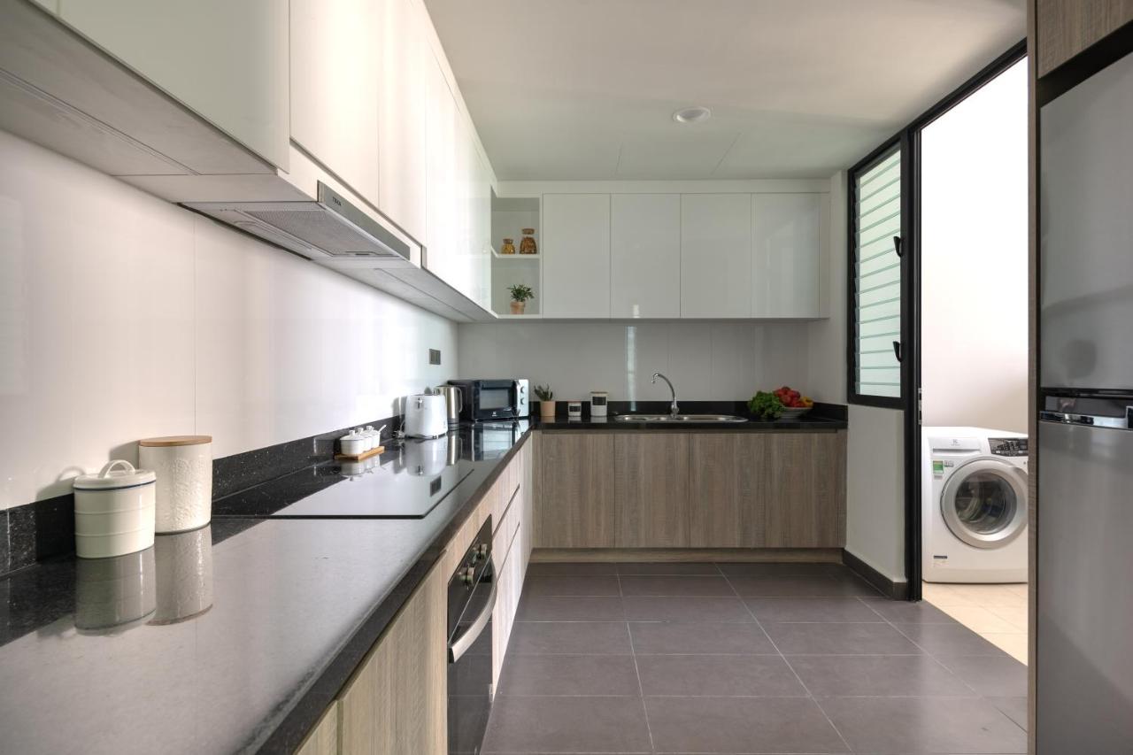 Apartment Somerset Feliz