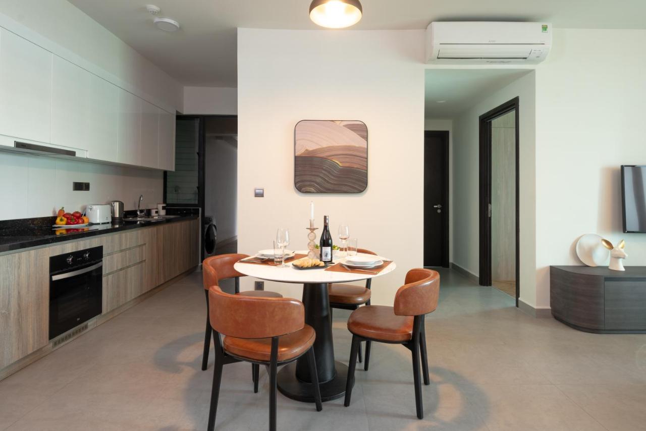 Somerset Feliz Apartment *