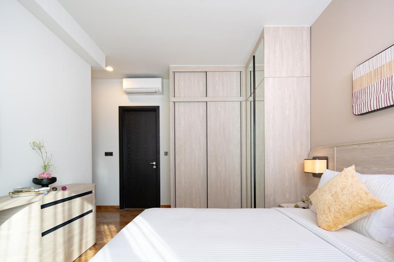 Apartment Somerset Feliz *