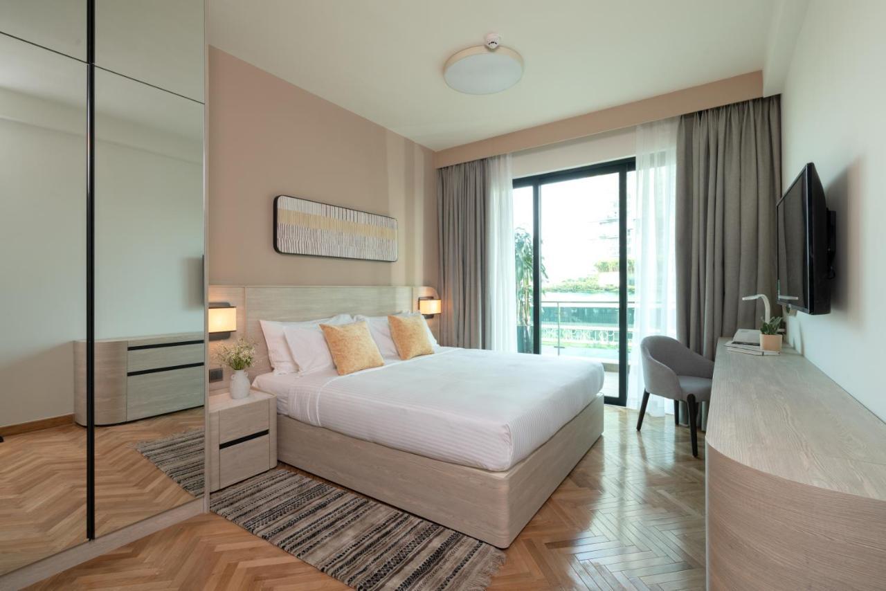 Apartment Somerset Feliz