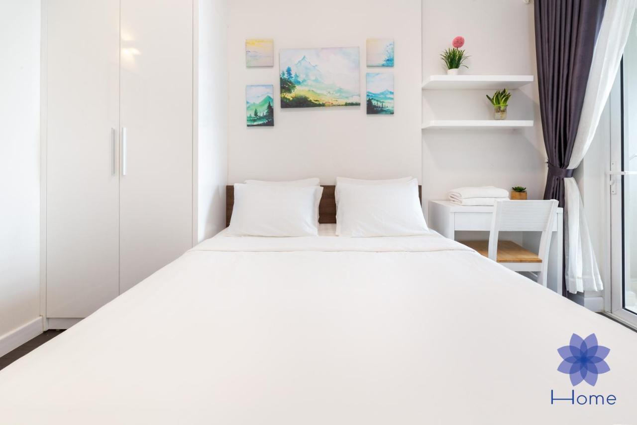 Home, Cosy&luxury - 5mins To Airport, Free Pool&gym, Airport Pick Up Service Apartment Ho Chi Minh City