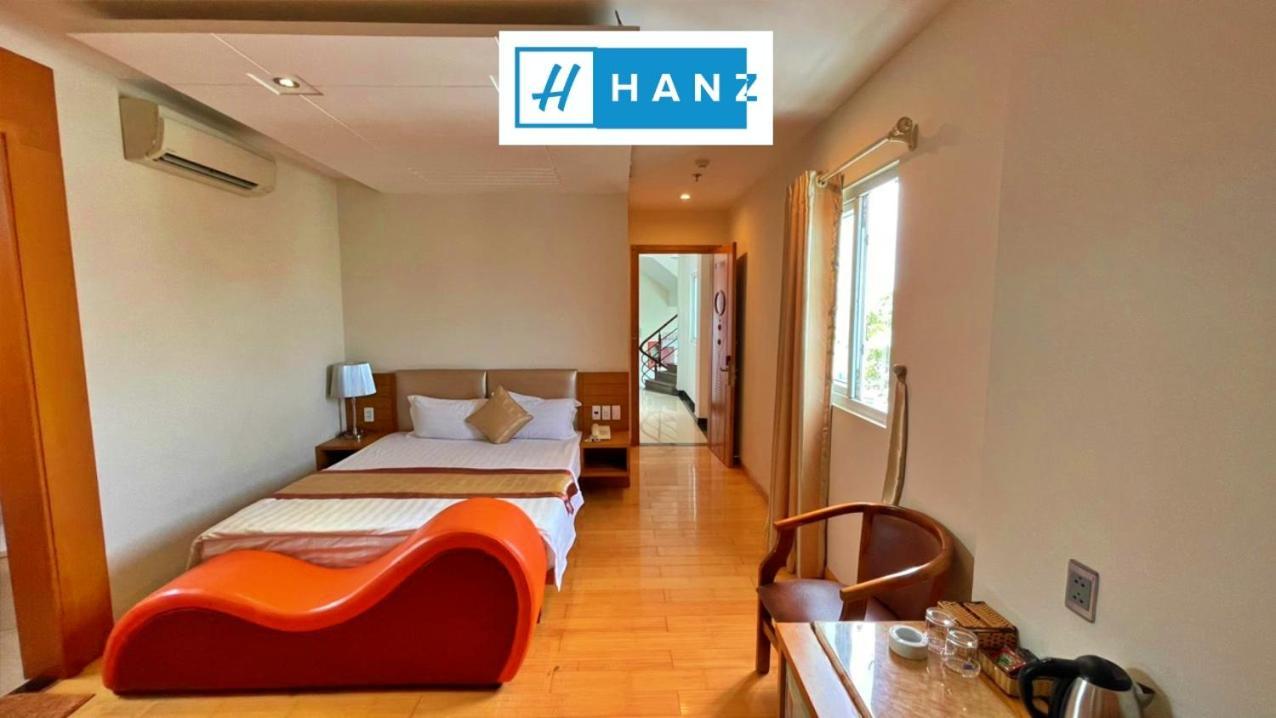 Hanz Happy Hotel