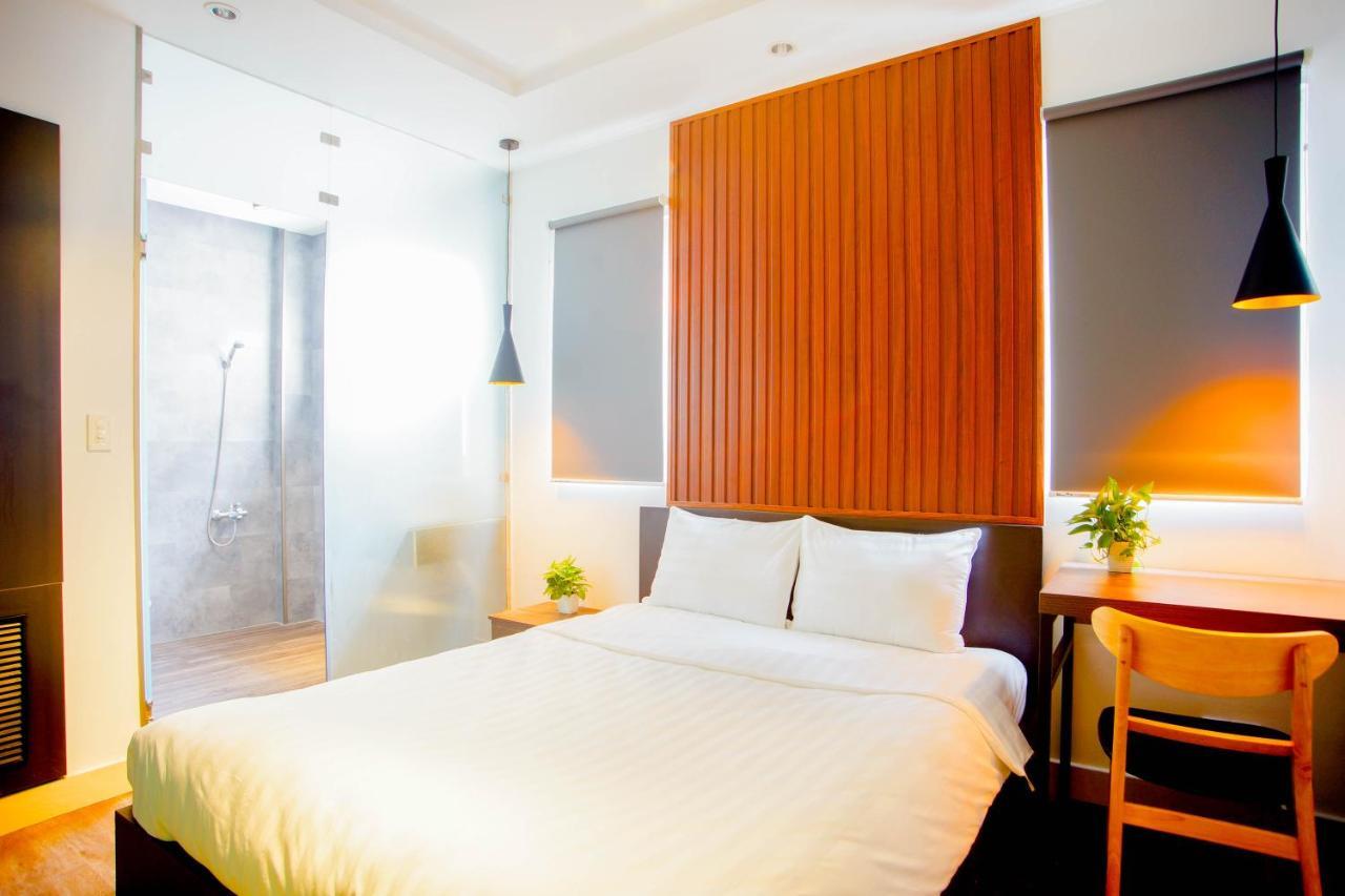 Khách sạn Lá Bình Tân 3*