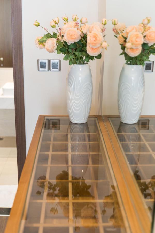 The Saigon Suite, The Luxury 2 Bedrooms With Bathtub For Over 30 Nights