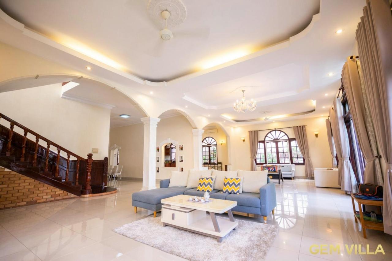 Villa Gem 10 - 5 Bedroom, 6 Bathroom, Big Pool, Big Garden *