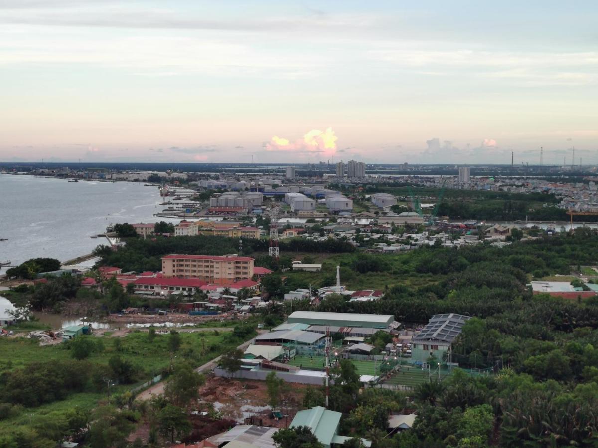 Luxury River Panorama View For 5 - Rooftop Infinity Pool + Sauna Near Q1 + Secc Apartment Ho Chi Minh City
