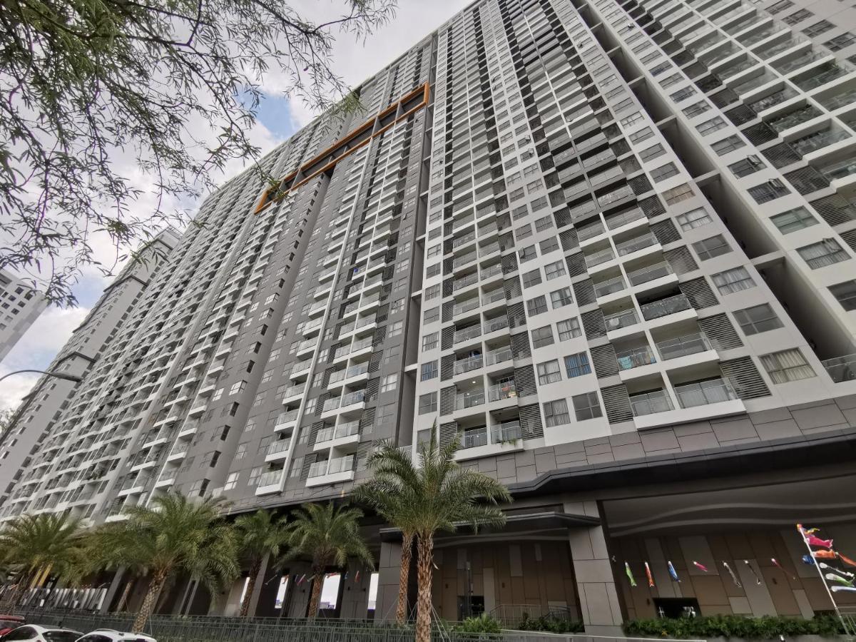 Luxury River Panorama View For 5 - Rooftop Infinity Pool + Sauna Near Q1 + Secc * Ho Chi Minh City