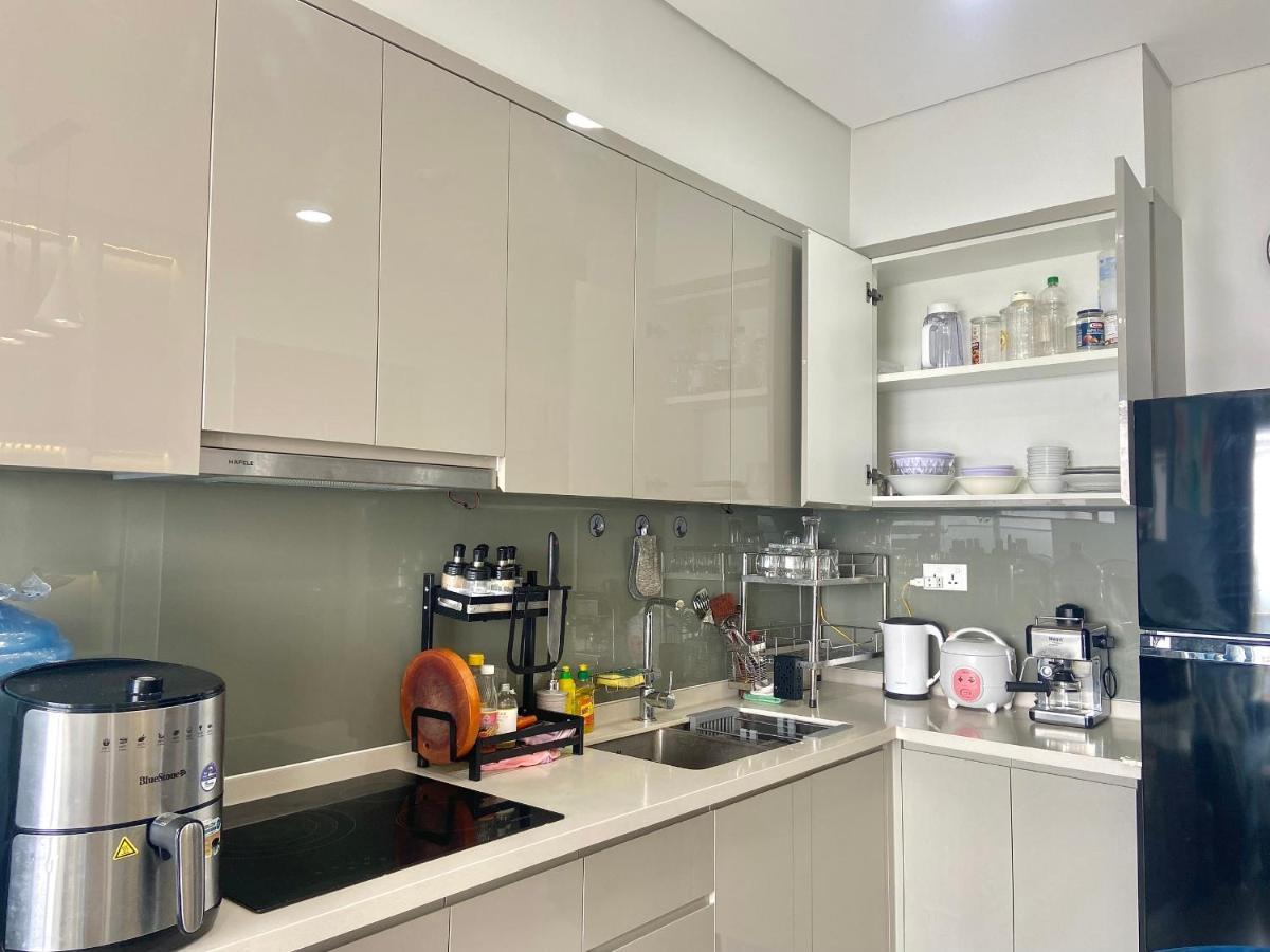 Apartment Luxury River Panorama View For 5 - Rooftop Infinity Pool + Sauna Near Q1 + Secc *