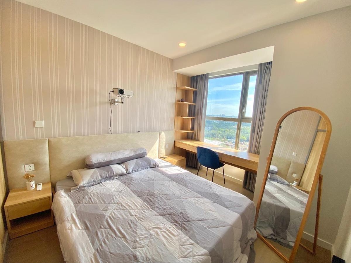 Apartment Luxury River Panorama View For 5 - Rooftop Infinity Pool + Sauna Near Q1 + Secc Ho Chi Minh City
