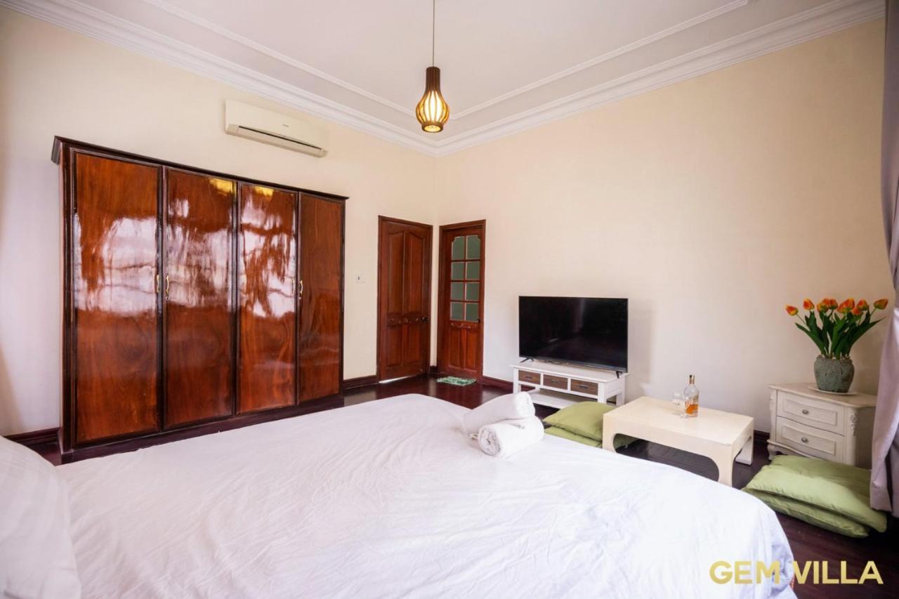 Gem 10 - 5 Bedroom, 6 Bathroom, Big Pool, Big Garden Villa