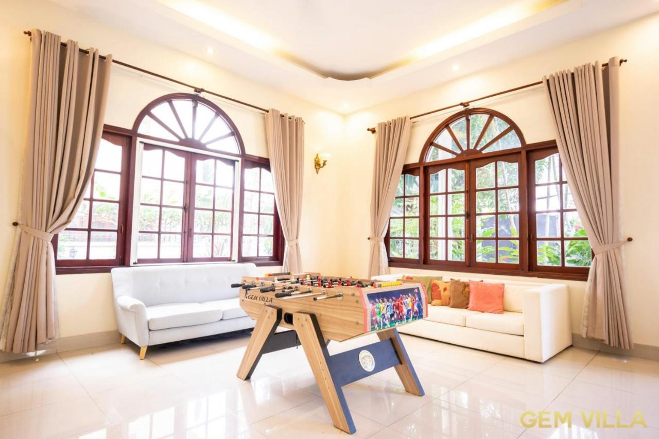 Villa Gem 10 - 5 Bedroom, 6 Bathroom, Big Pool, Big Garden Ho Chi Minh City