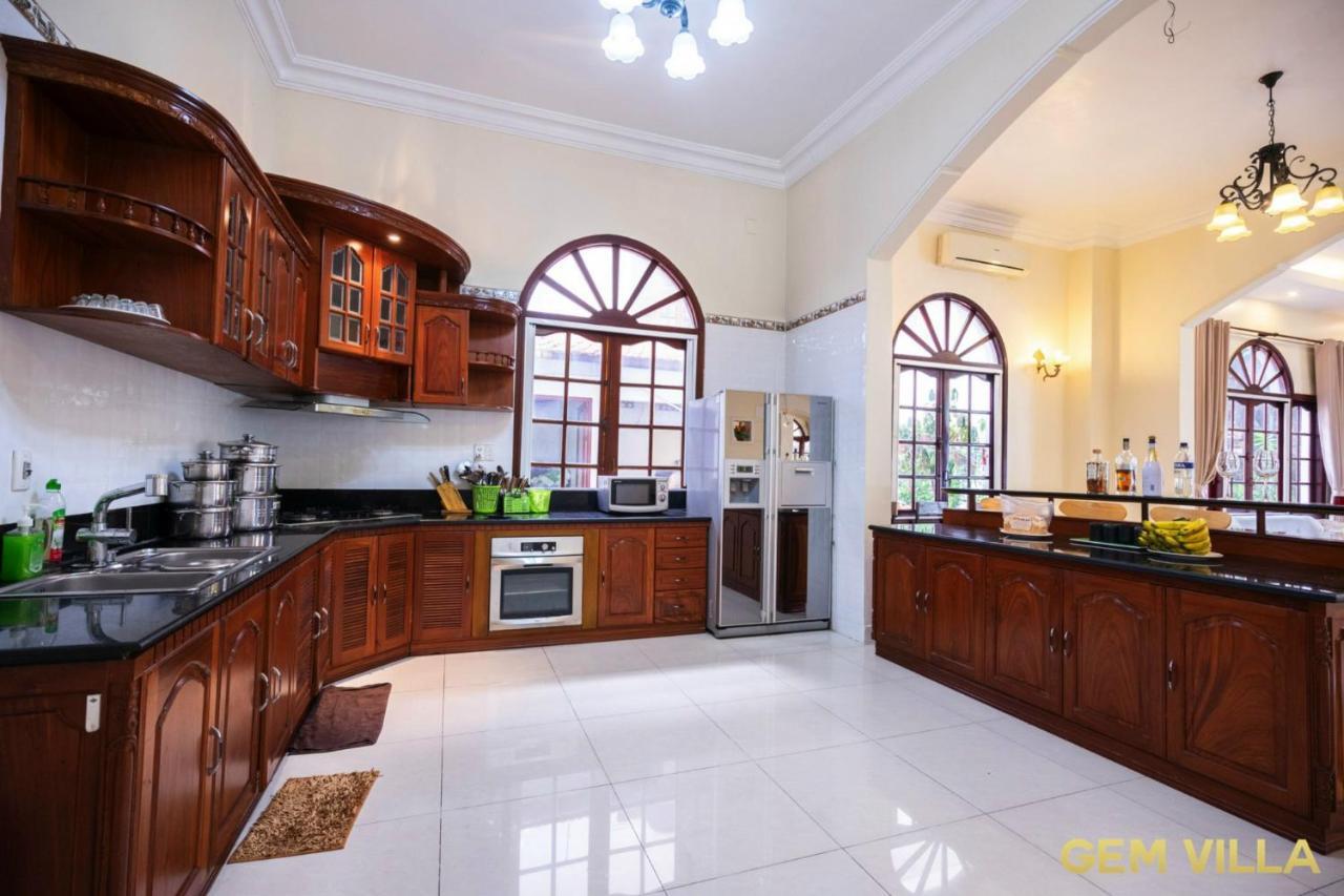 Gem 10 - 5 Bedroom, 6 Bathroom, Big Pool, Big Garden Villa