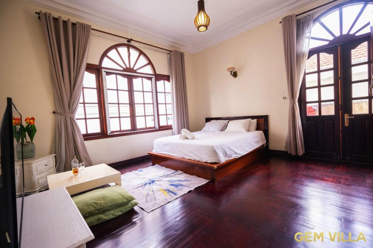Gem 10 - 5 Bedroom, 6 Bathroom, Big Pool, Big Garden
