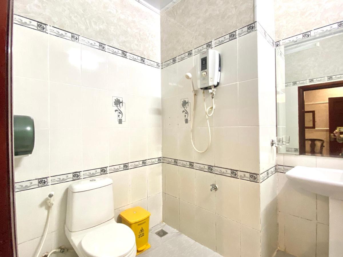 Reddoorz Chau Thien Tu 3 Hotel 2*
