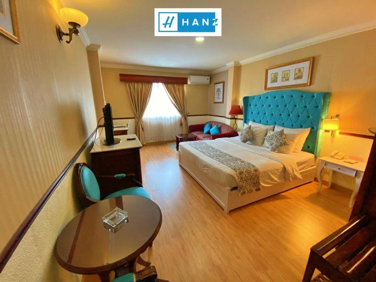 Hotel Hanz 823 Sunflower