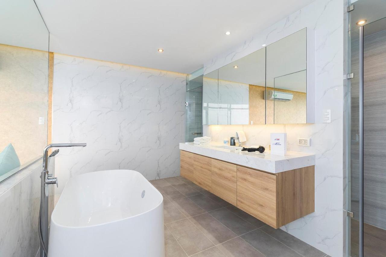 Capella The One Apartment
