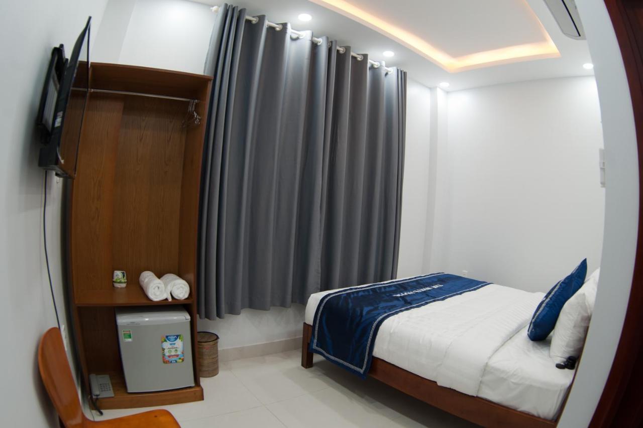 The White House 3*