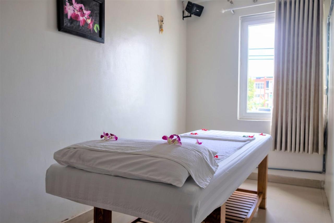 Hotel Phong Lan 2 2*
