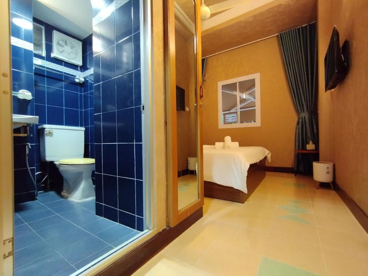 Cozrum Homes Delightful Corner Homestay