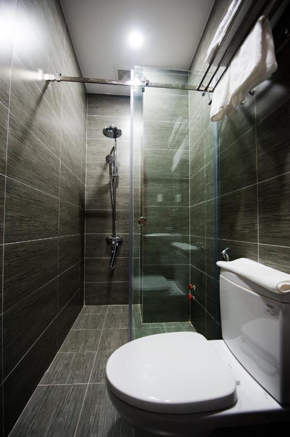 Hotel The White House 3*