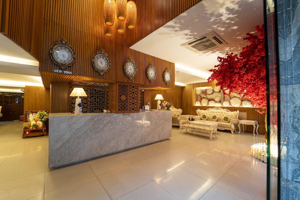 The White 8a Thai Lung Hotel 3*