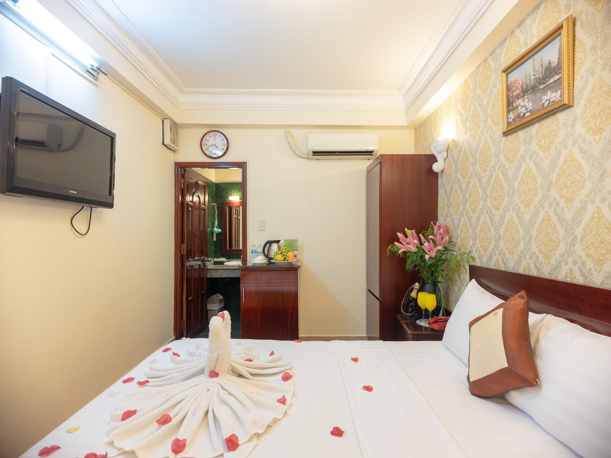 Apartment View & Ho Chi Minh City
