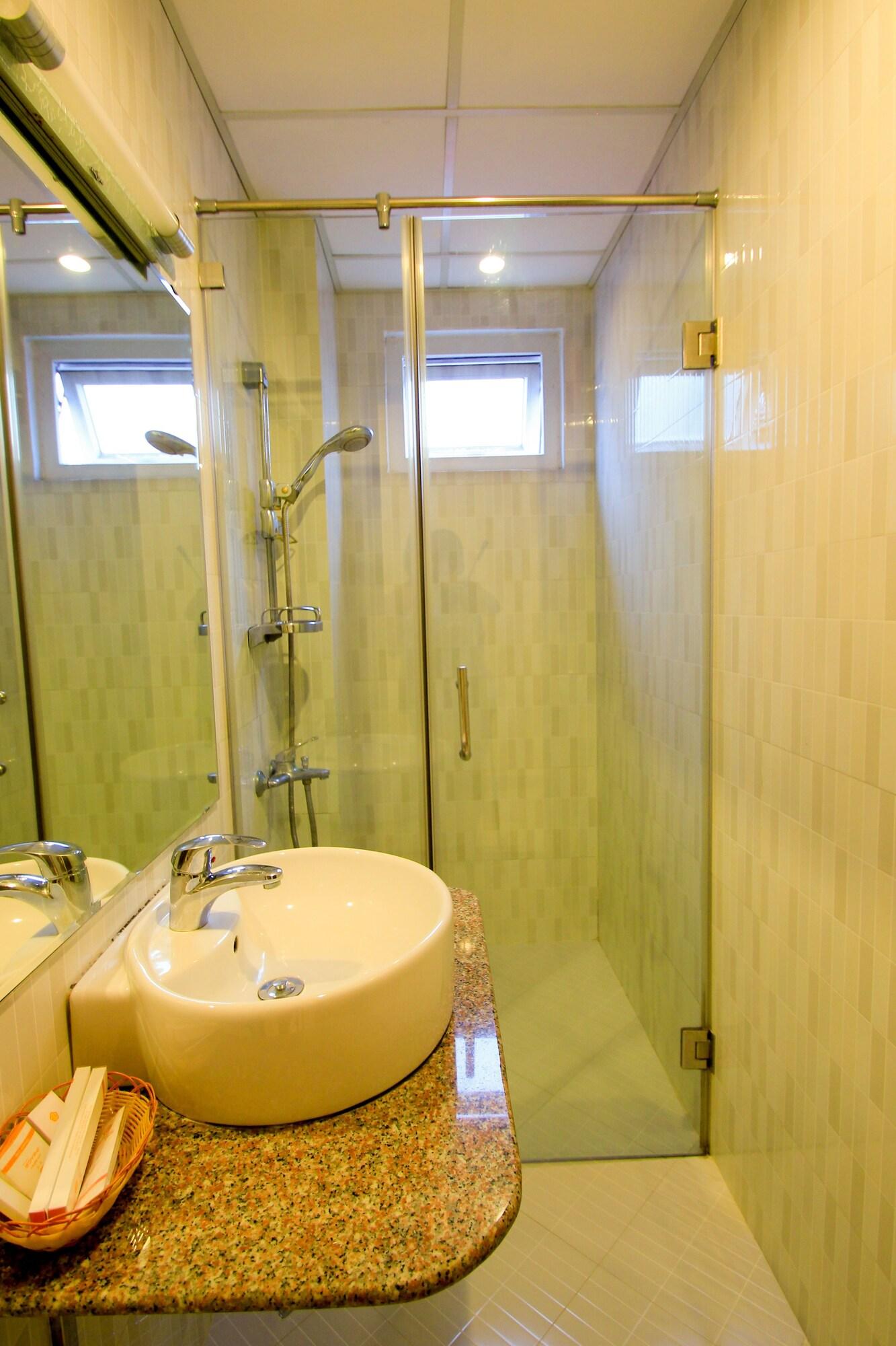 Hotel Ipeace - Bui Vien Walking Street Ho Chi Minh City