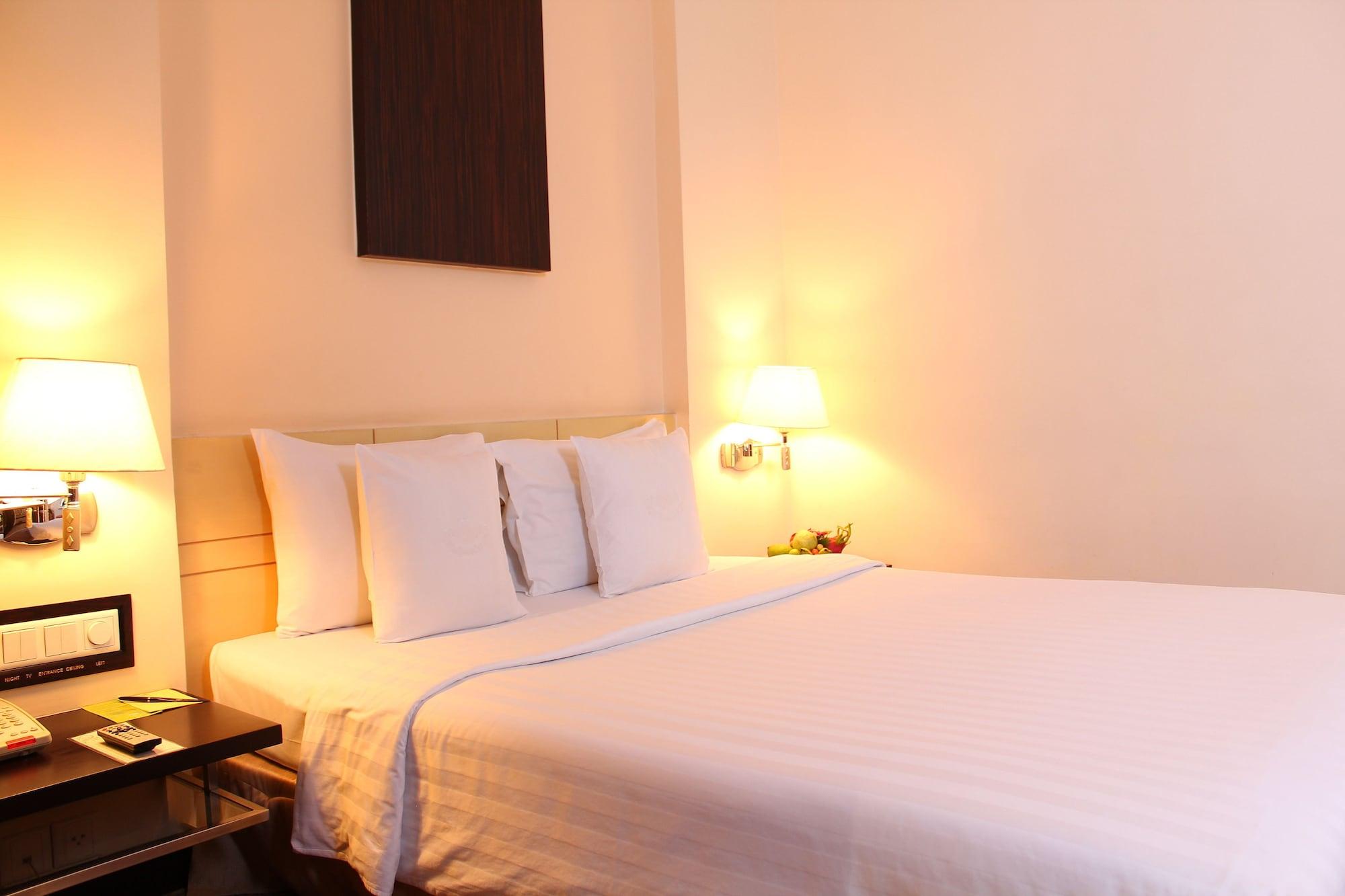 Hotel Palace Saigon 4*