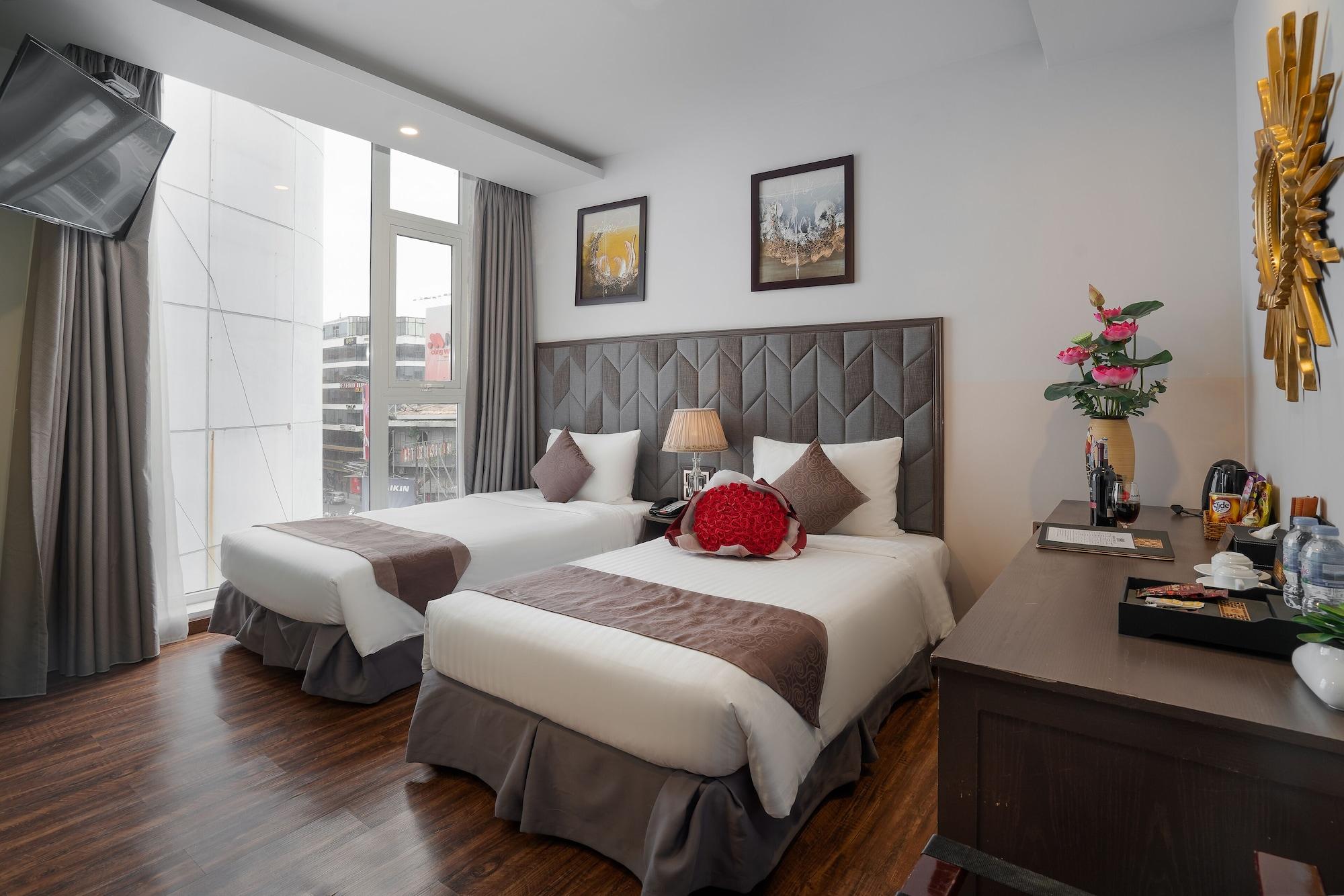 Hotel Cicilia Saigon Center 4*