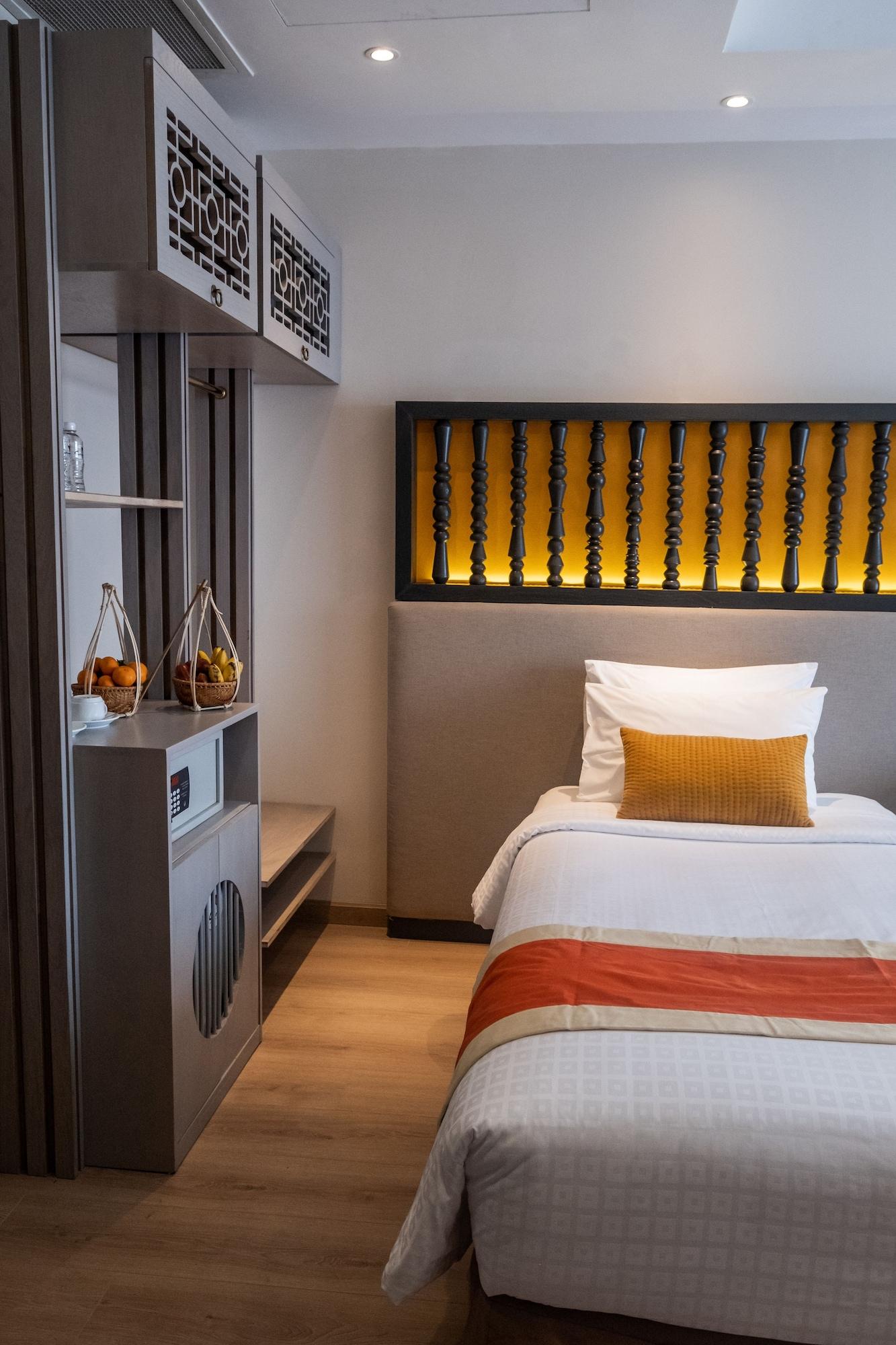 Hotel Sanouva Saigon 3*