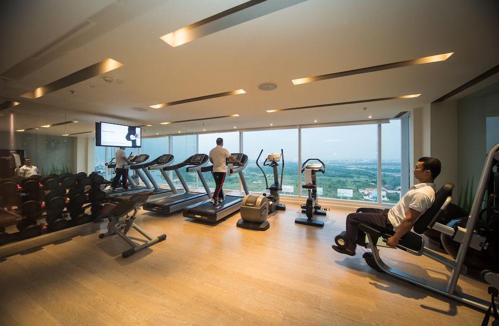 Liberty Saigon Riverside 4*