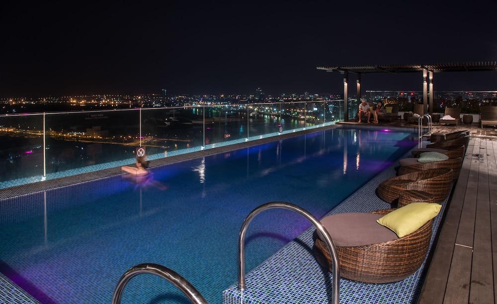Liberty Saigon Riverside Hotel 4*