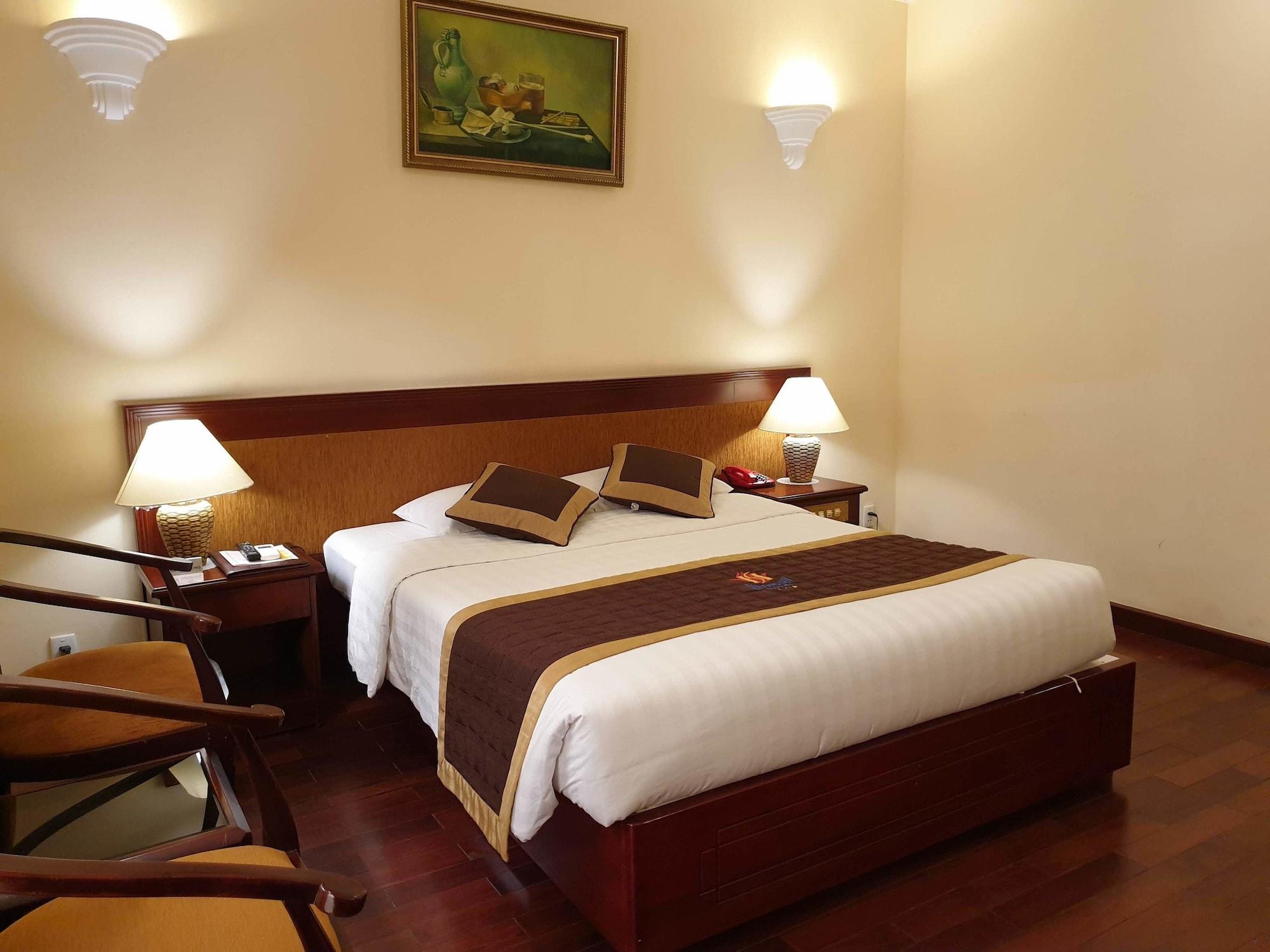 Huong Sen Hotel 3*