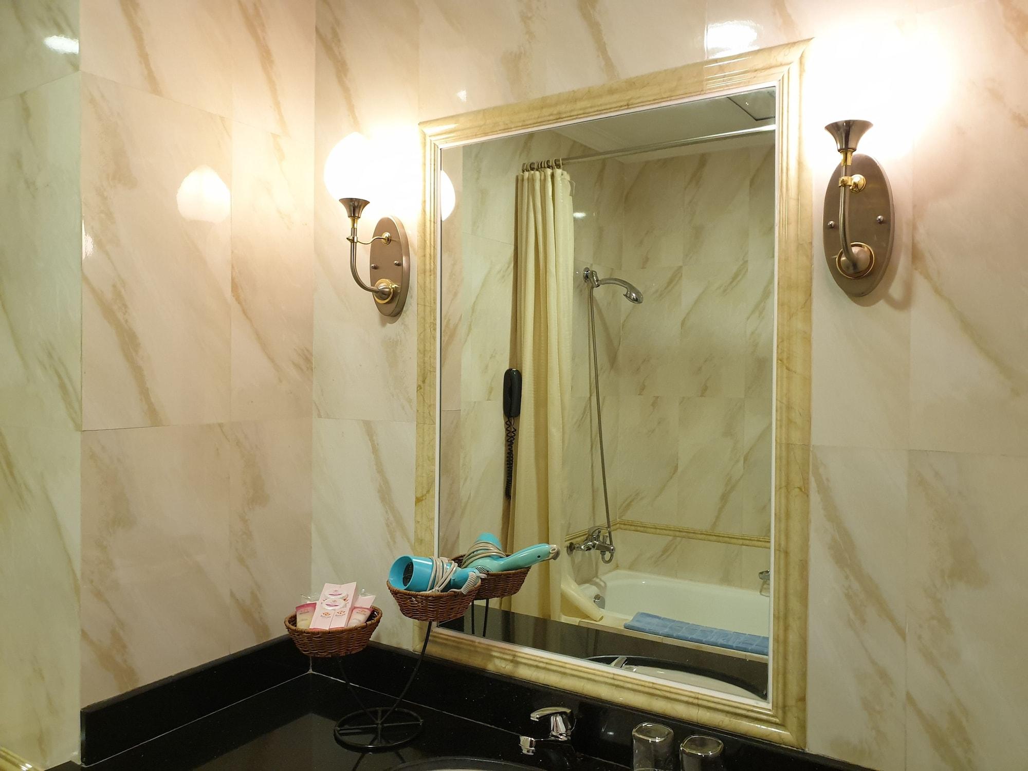 Huong Sen Hotel 3*