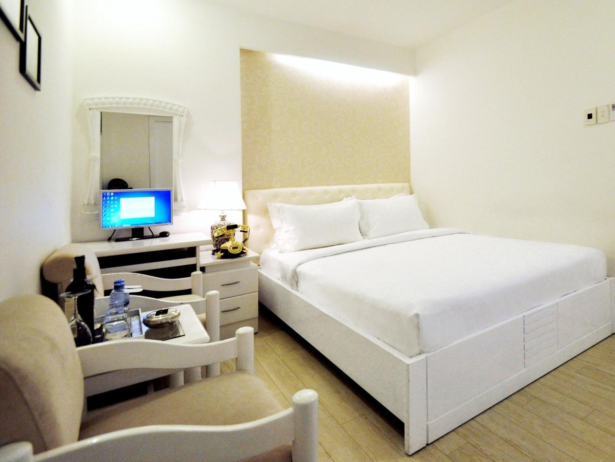 The White 8a Thai Lung Ho Chi Minh City