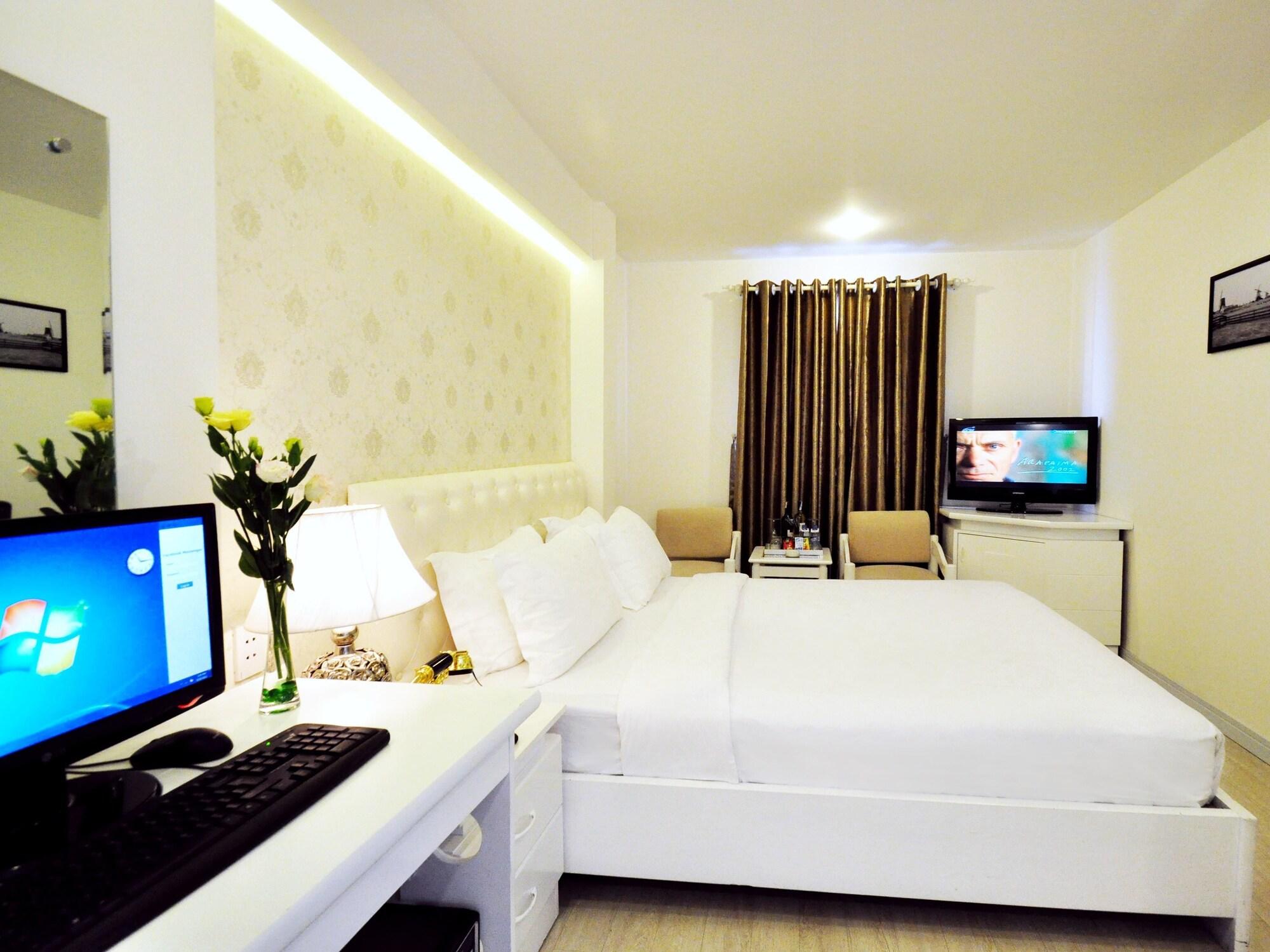 Hotel The White 8a Thai Lung Ho Chi Minh City